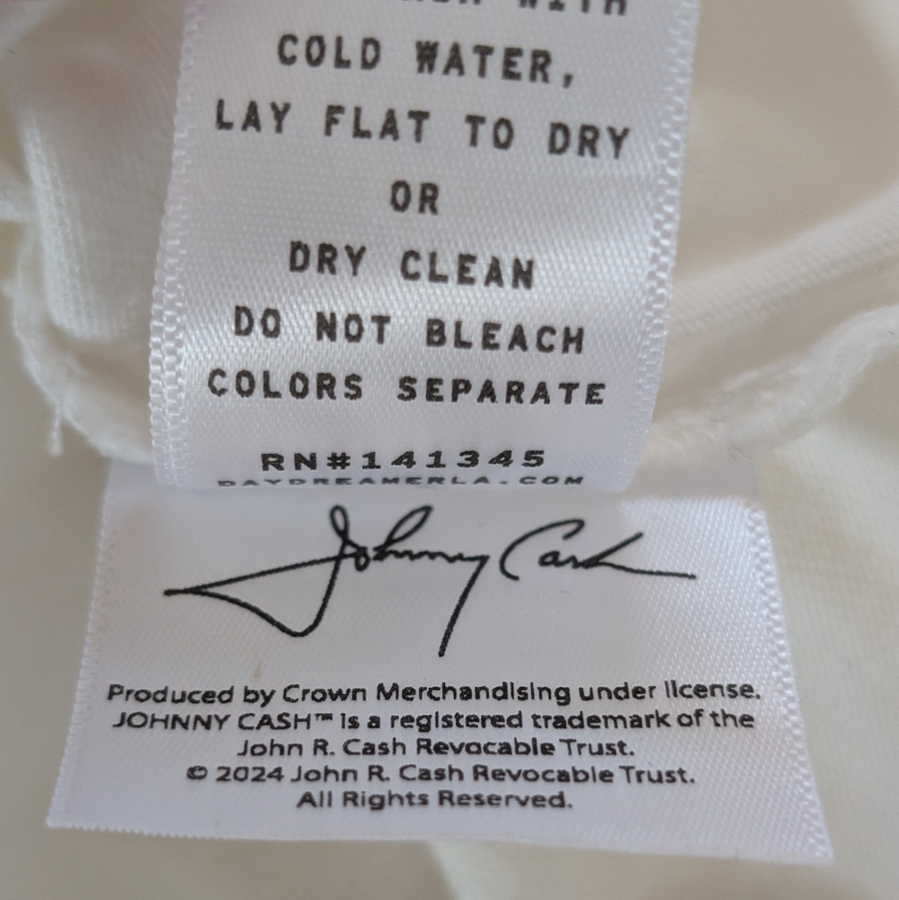 NWT! Daydreamer Evereve Johnny Cash 100% Cotton Band T-shirt NEW Oversized Sz M - Picture 4 of 7